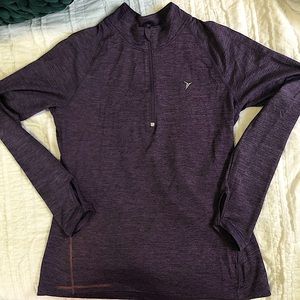 old navy athletic top